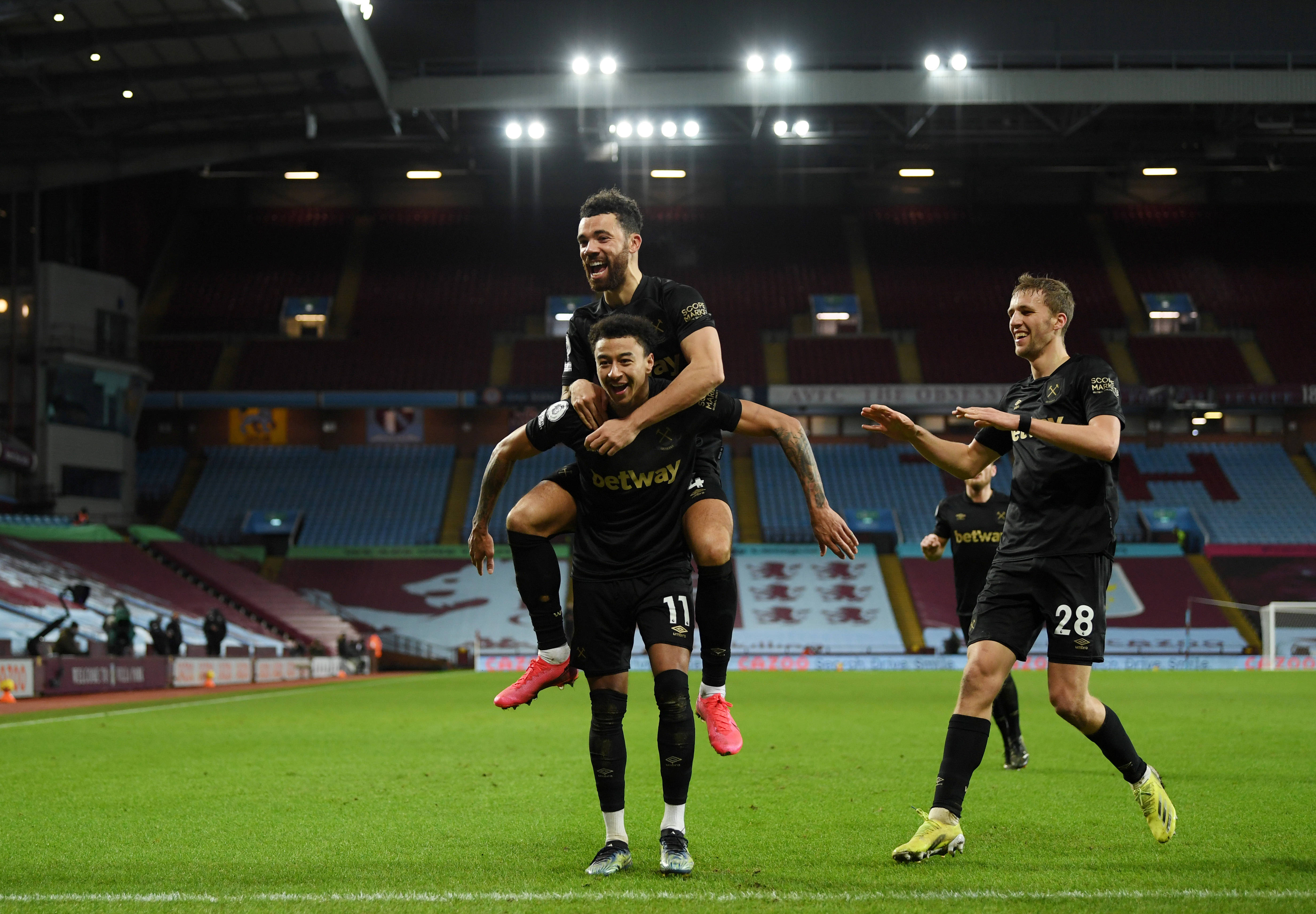 七连杀，那不勒斯自2020年以来连续七次在主场击败尤文（自2020年起，那不勒斯主场对尤文豪取七连胜）