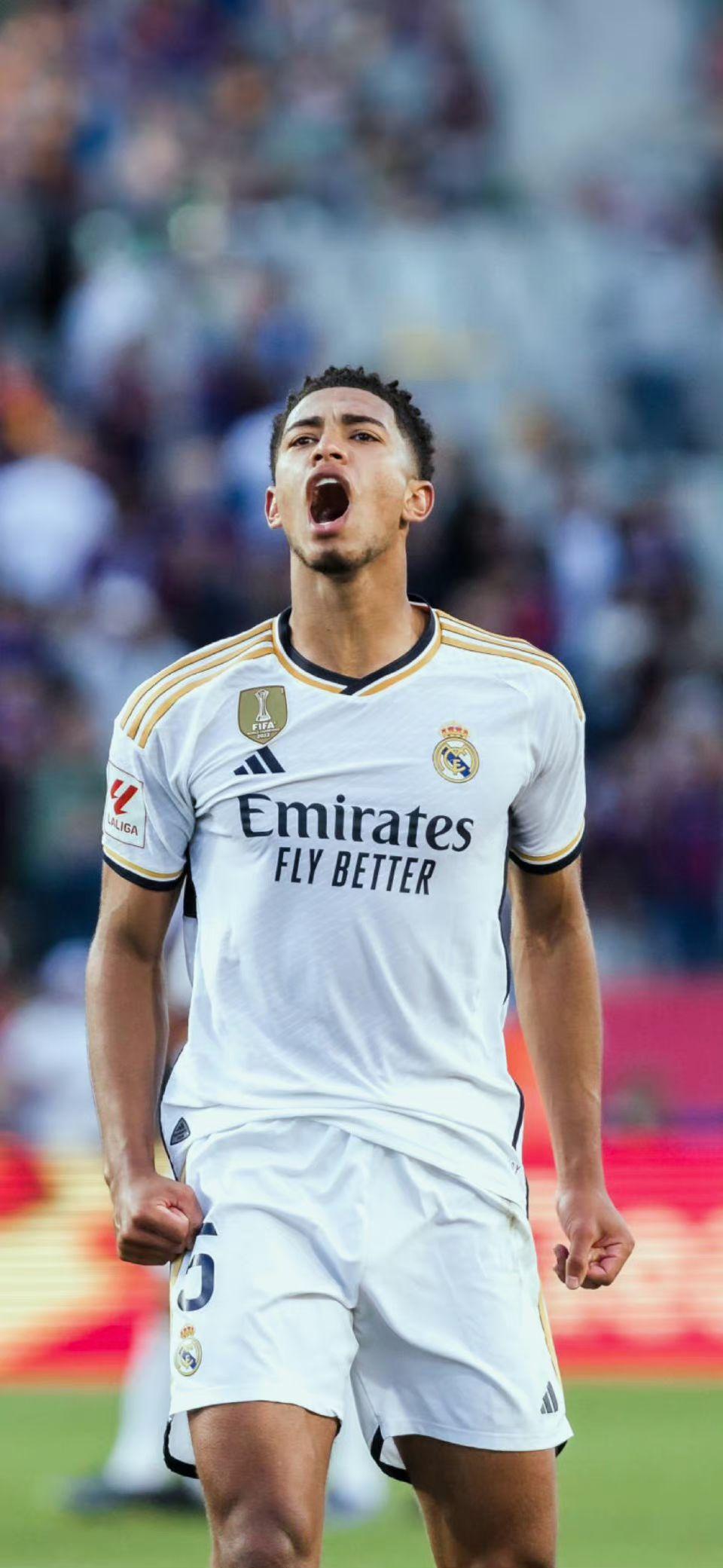 哈特11中8轰21分6板，本赛季首发9场取得8胜1负（哈特11投8中砍21分6篮板，本季先发9场助球队豪取8胜1负）