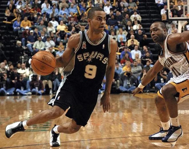 卡萨诺：国米对阵凯拉特表现自大，或者说意大利球队满足1-0（卡萨诺炮轰：国米战凯拉特过于自负，意大利球队满足于1-0）