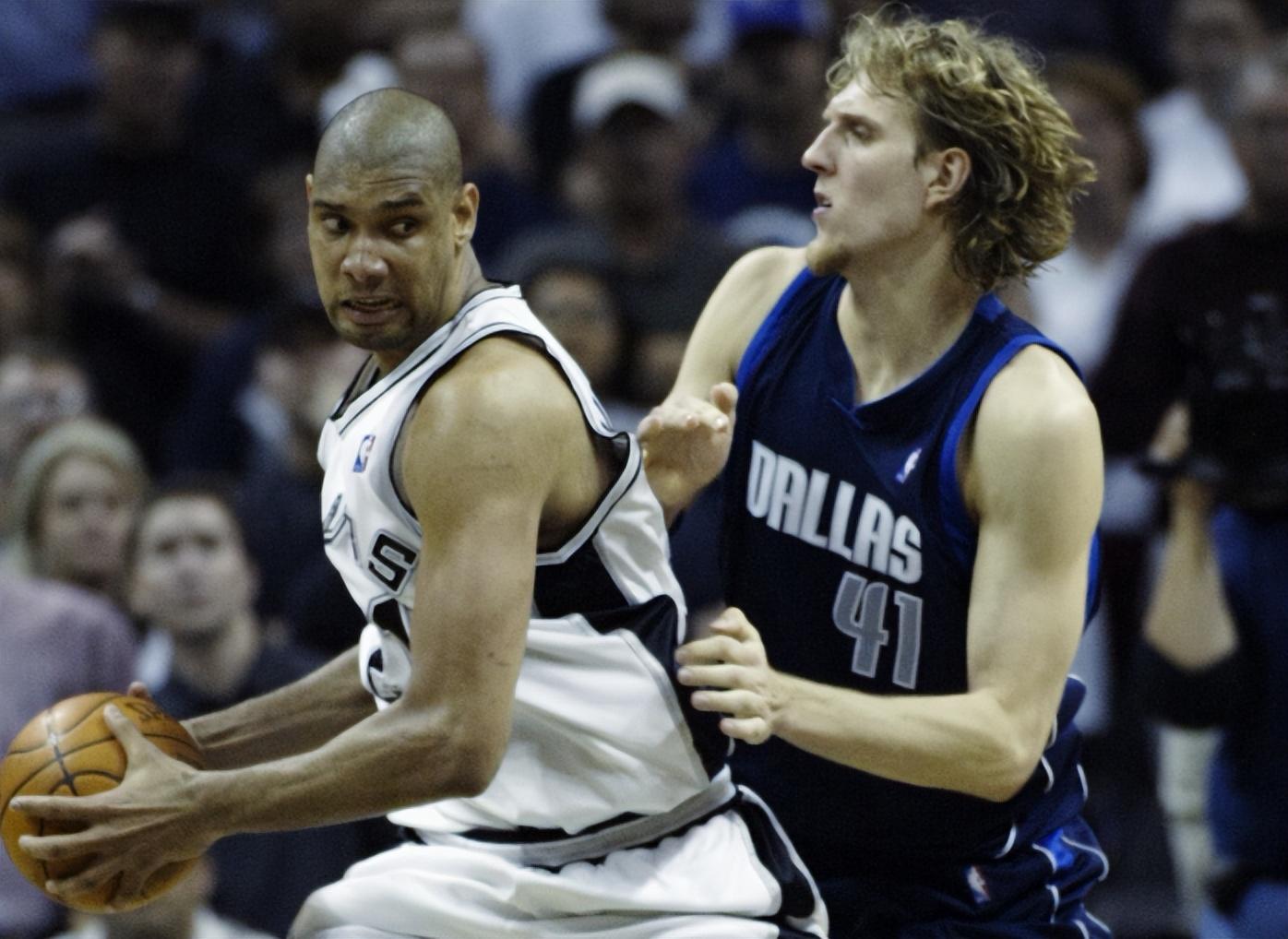 那个拥抱是整场最温暖的画面（全场最暖一幕：那个拥抱）