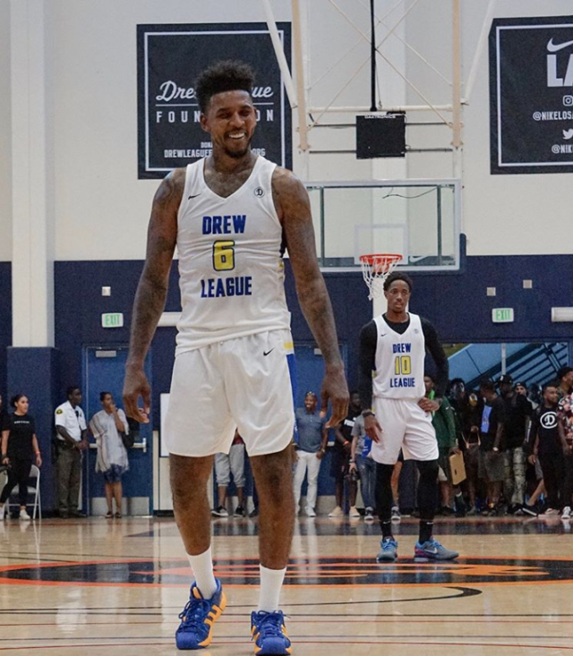 火箭连续胜利，团队士气稳步提升（火箭再取连胜，球队士气持续高涨）